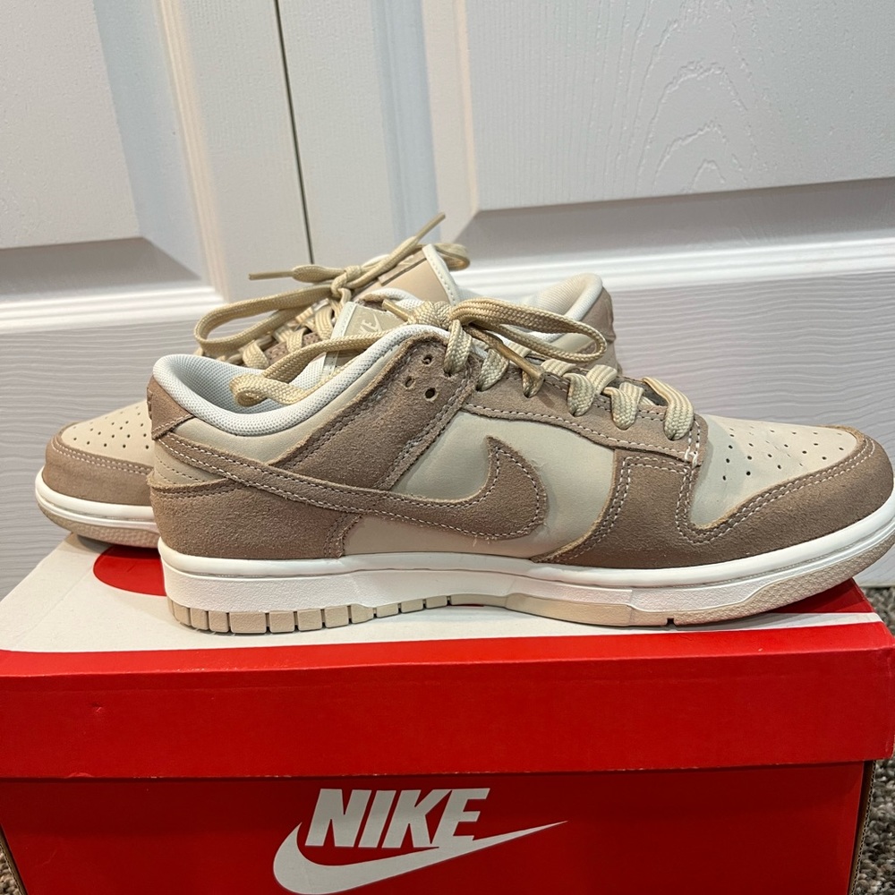 Nike Dunk Low Sand Drift Shoes Size 9 WMNS 7.5 MENS